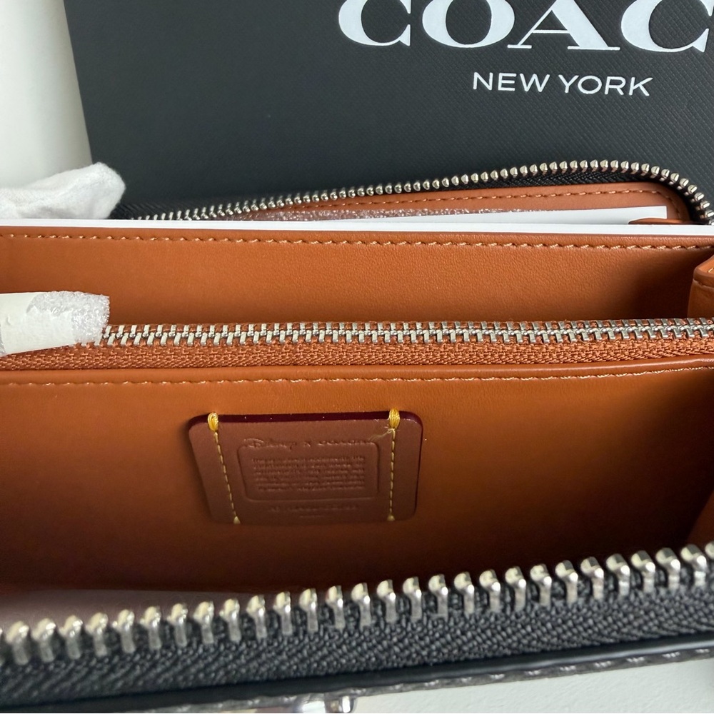 NWT Disney X Coach Essential Accordion Zip Wallet - Picture 8 of 11